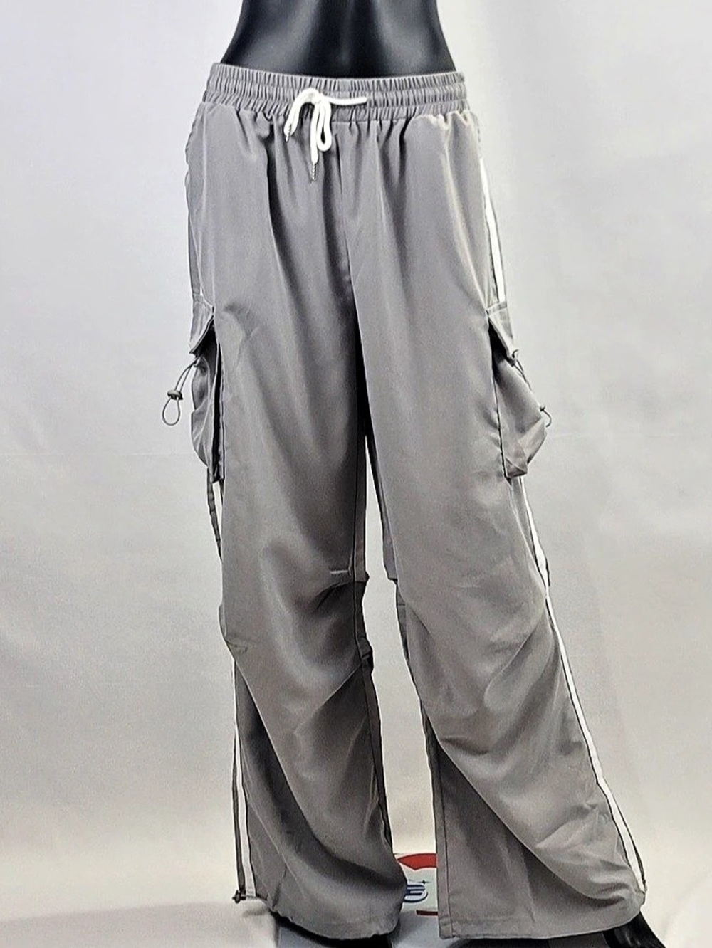 Gray Cargo Track Pants Size Large Like New